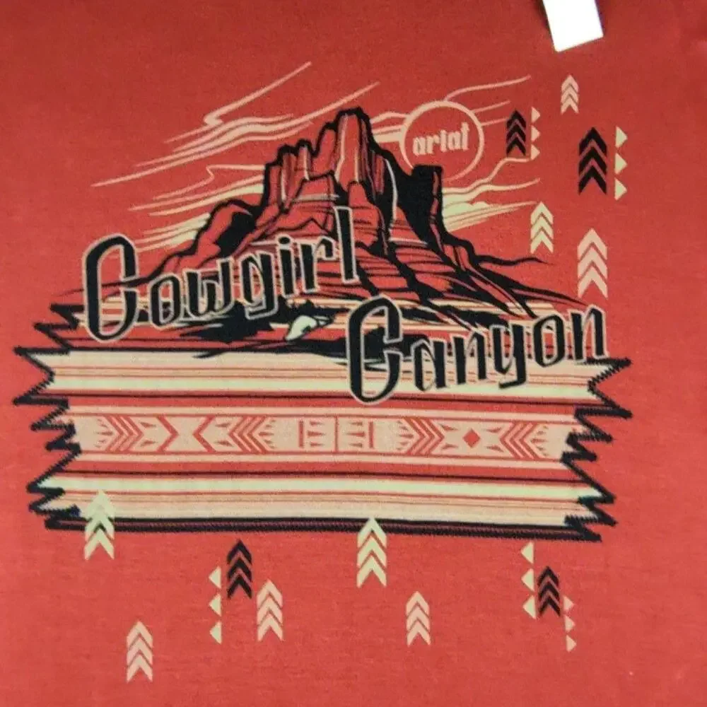 NWT Ariat Shirt Womens Small Red Cowgirl Canyon Cropped Western Graphic Tee